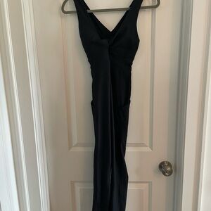 NWOT Fabletics Black Sleeveless V-Neck Sheath Jumpsuit